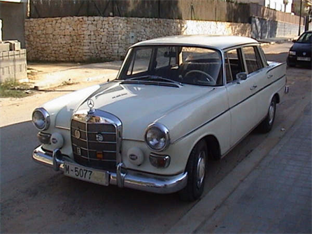 Mercedes 190C 1961 de Javier Grau
